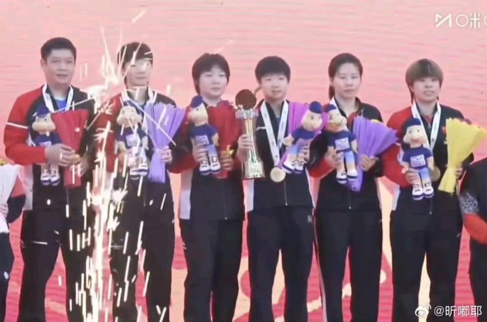 比赛结束之, 三连冠, eh 比赛结束之, 三连冠, eh